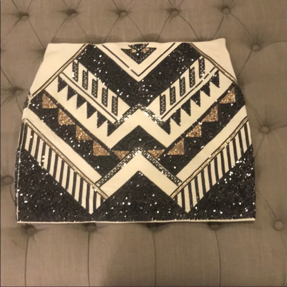 Express Sequin Skirt